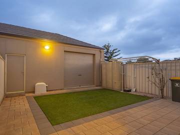 Holiday Home for 9 People in Aldinga Beach, City of Onkaparinga, Photo 3