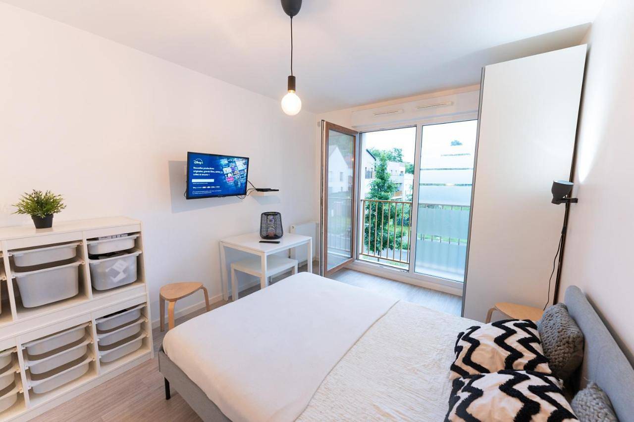 Appartement entier, One-Bedroom Apartment in Coupvray, Seine-et-Marne
