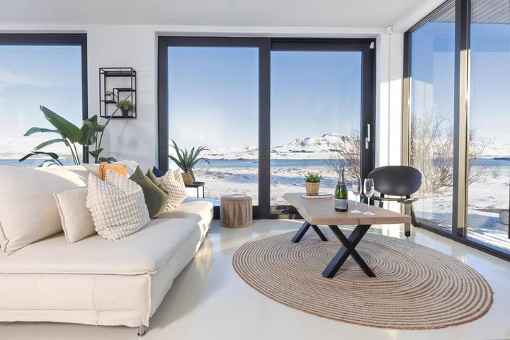Location de vacances pour 14 personnes, avec sauna ainsi que jacuzzi et jardin en Islande - 2