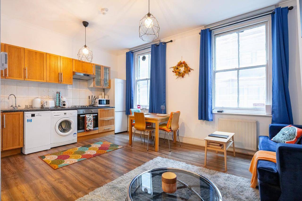 Entire apartment, One-Bedroom Apartment in Covent Garden, London