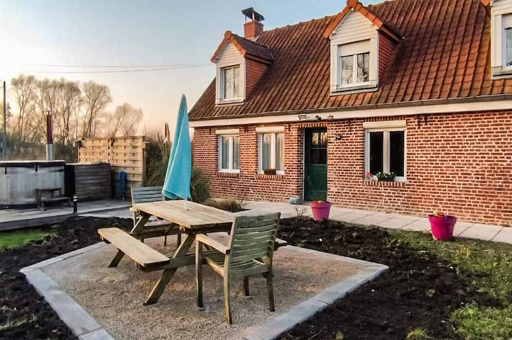Location de vacances pour 10 personnes, avec jardin à Clairmarais