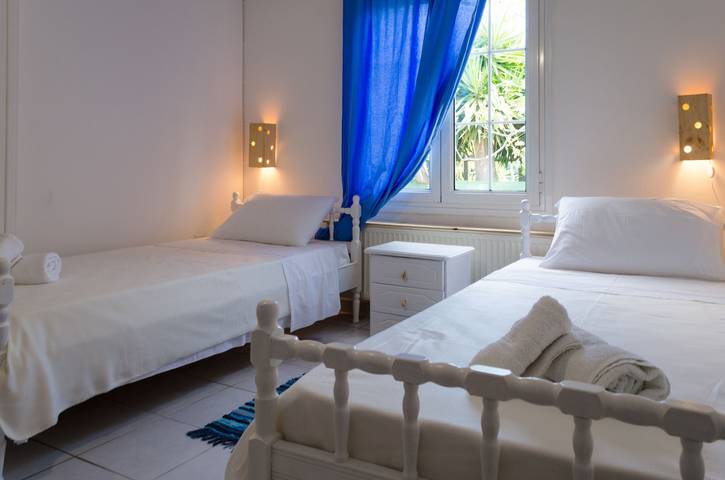 Location de vacances pour 6 personnes, avec jardin et balcon, adapté aux familles dans Égine - 4