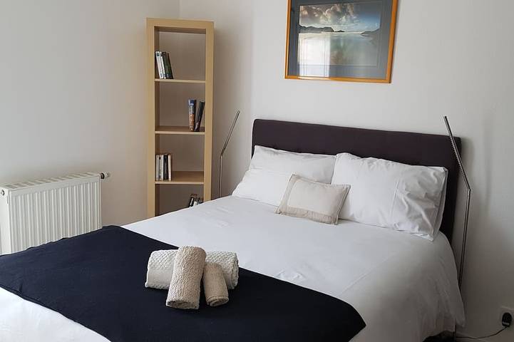 Appartement entier, App. T3 Ensoleillé 54m2 Avec Terrasse in Vannes, Côte des Mégalithes