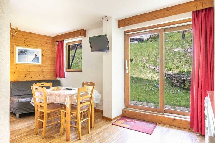 Maison de vacances pour 4 personnes, avec jardin et piscine