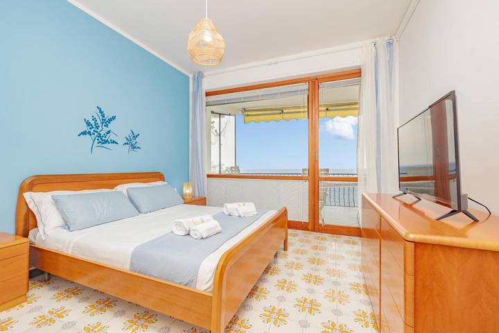 Appartamento per 4 persone, con terrazza e panorama, con animali domestici in Cervo (Liguria)