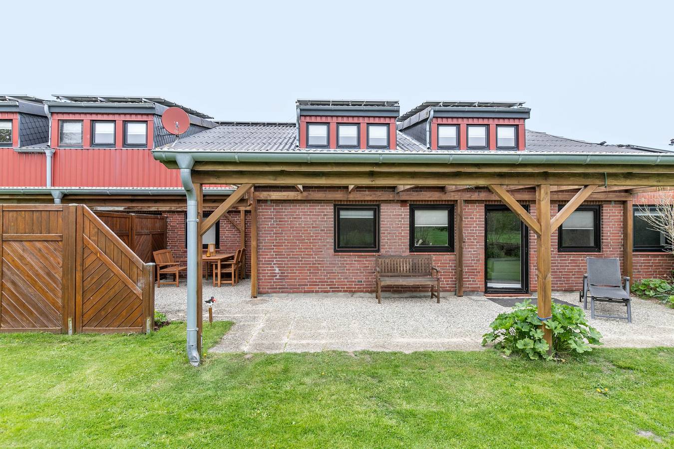 Ganze Wohnung, Ferienwohnung Seehund mit Gemeinschaftsgarten, überdachte Terasse und Wlan in Friedrich-Wilhelm-Lübke-Koog, Nordfriesland