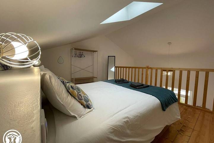 Gîte pour 3 personnes, avec Terrasse et Piscine à Soullans - 3