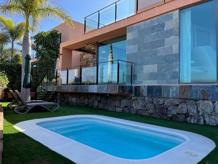 Chalet para 4 personas, con Balcón además de Terraza y Jardín en Salobre