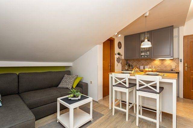 Ganze Ferienwohnung, Pension Tina - App. 4 in Silo (Krk), Krk