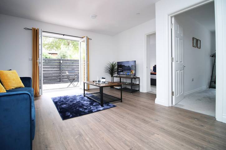Ganze Ferienwohnung, Ferienwohnung für 5 Personen mit Terrasse in Cardiff, Cardiff und Umgebung