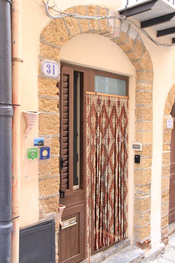 Ferienwohnung für 6 Personen, mit Balkon, kinderfreundlich in Cefalù