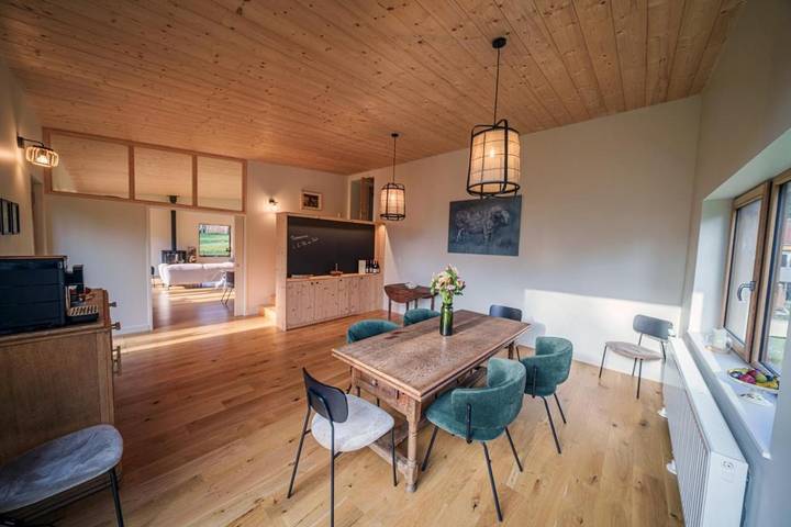 Location de vacances pour 10 personnes, avec jardin à Saint-Bonnet-le-Chastel - 4