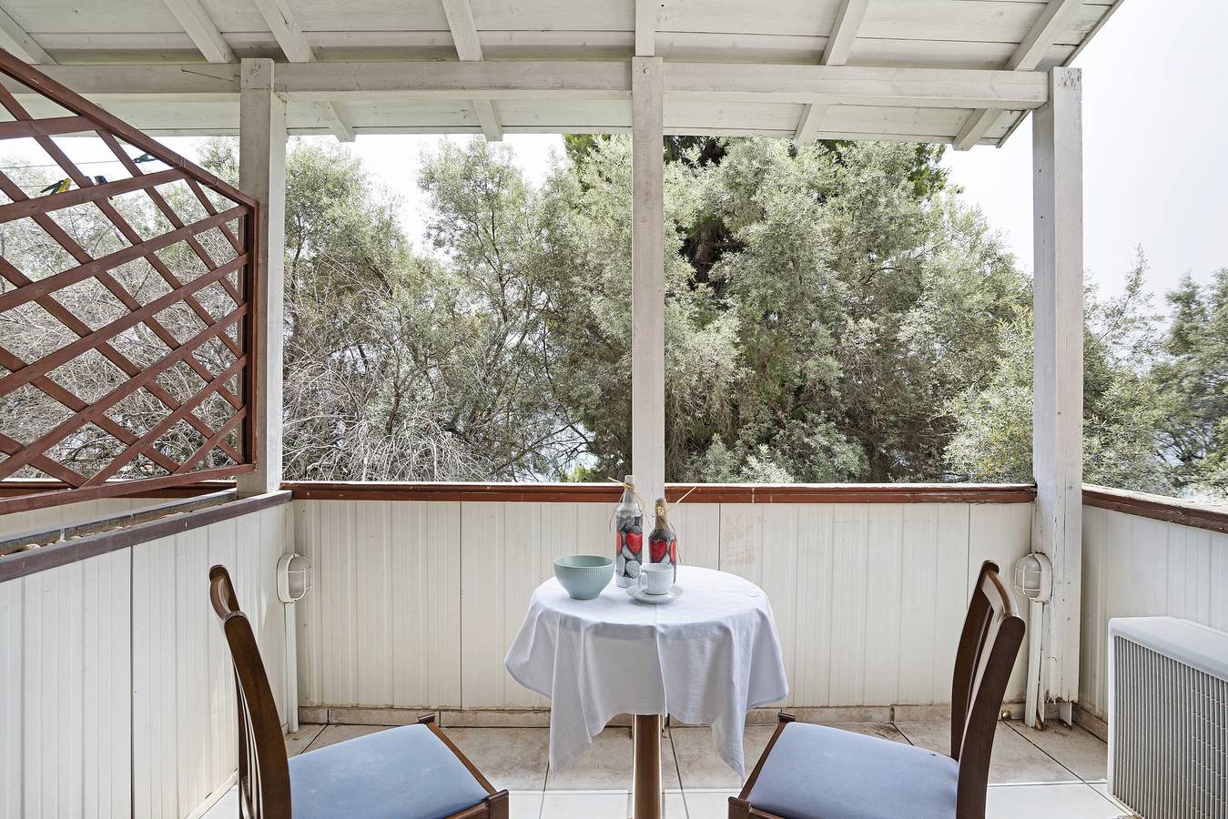 Entire apartment, Apartment 'Mezoneta 4' with Sea View and Air Conditioning in Perigiali, Greece