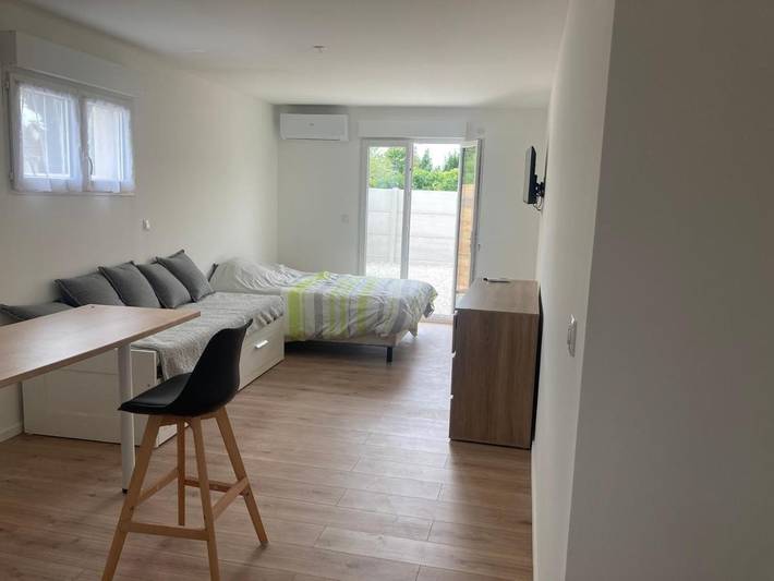 Gîte pour 4 personnes, avec terrasse et jardin à Saran - 4