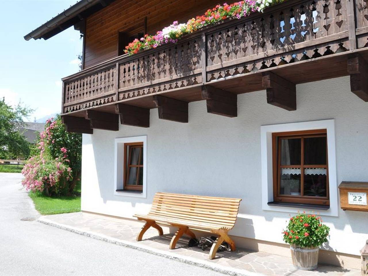 Ganze Ferienwohnung, Bröcklhof - App. Therese - Wohn-Schlafraum, Dusche, Wc in Haus, Schladming-Dachstein