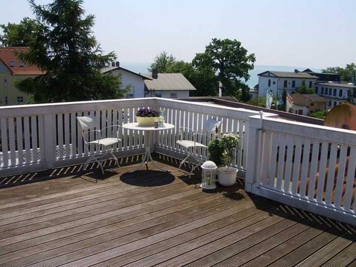 Ferienwohnung für 4 Personen, mit Ausblick und Seeblick sowie Terrasse in Sassnitz - 2