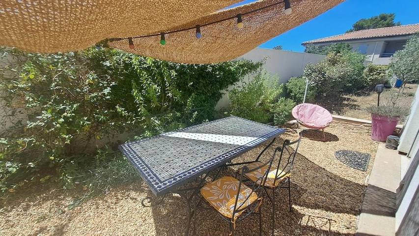 Appartement de vacances pour 4 personnes, avec jardin