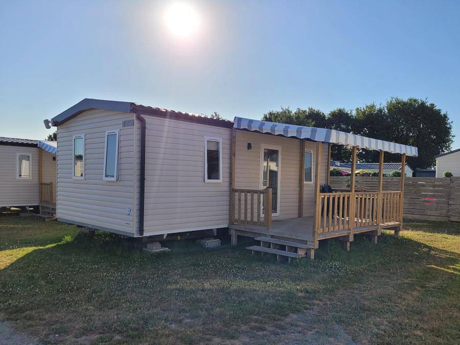 Camping du Littoral - Stacaravan 4 personen - Prestige - 28 m² - 2 slaapkamers in Ambon, Côte des Mégalithes