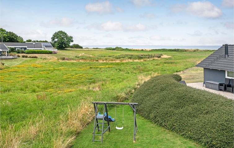Ferienhaus für 7 Personen, mit Terrasse und Whirlpool sowie Garten in Nordborg - 4