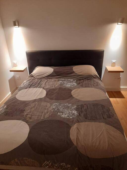 Appartement entier, One-Bedroom Apartment in Saint-Nectaire, Parc naturel régional des Volcans d'Auvergne
