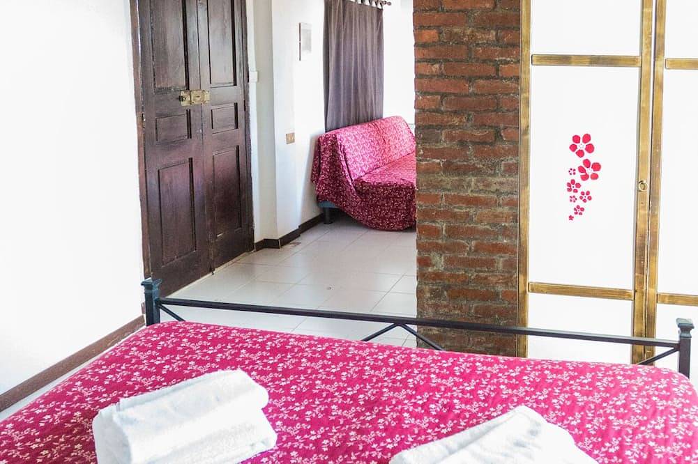 Geheel appartement, Appartement La Fenice, Cristina Boerderij, huis op het platteland, prachtig uitzicht in Castelnuovo Magra, Italiaanse Rivièra