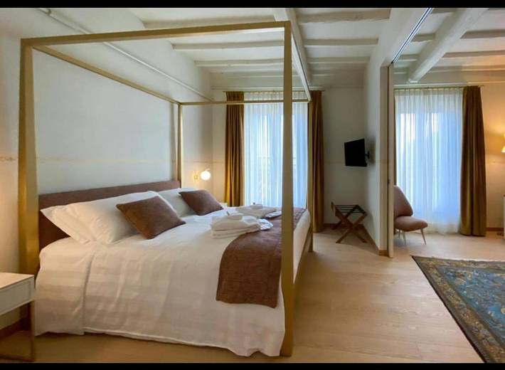 B&b per 2 persone, con Idromassaggio e Terrazza nonché Piscina a San Miniato