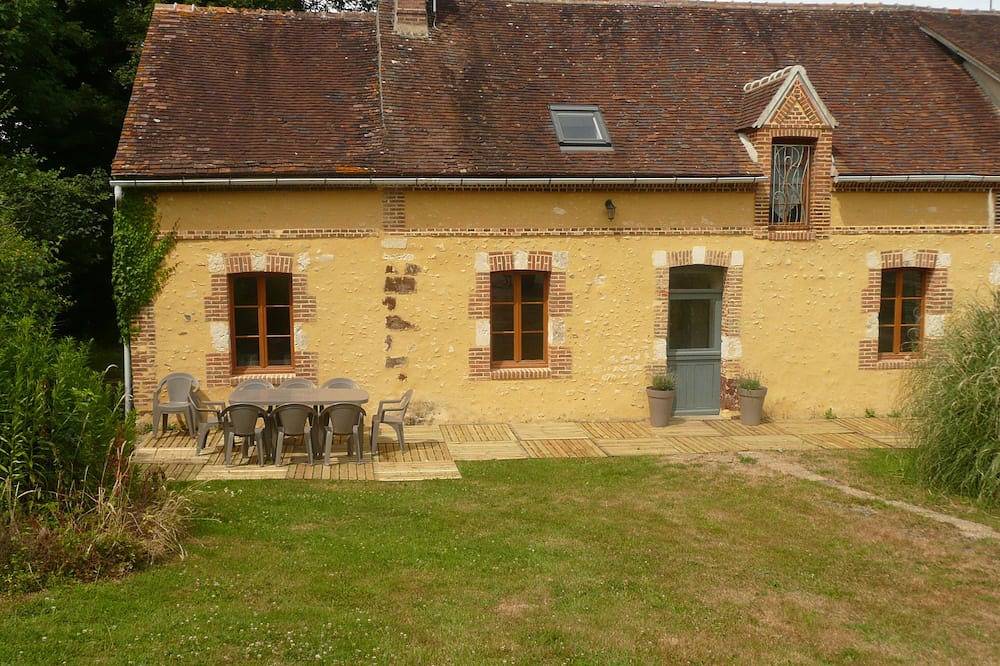 Le charme d'une maison de campagne dans le perche in Tourouvre-au-Perche, Parc naturel régional du Perche