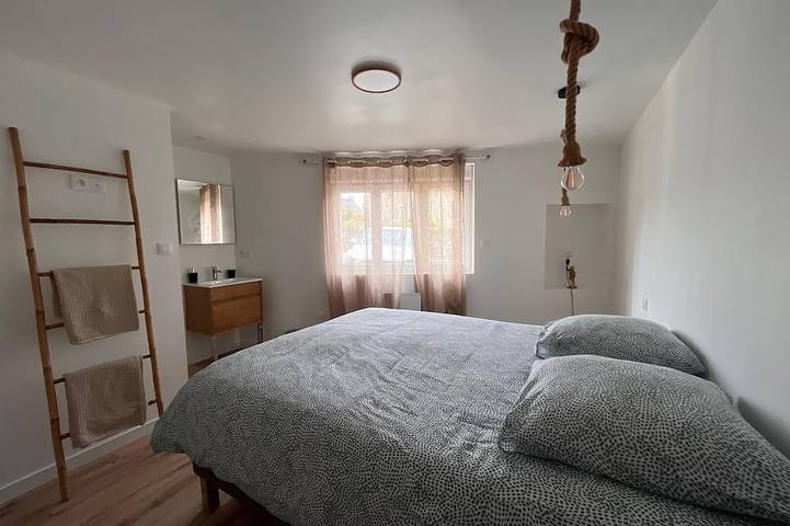 Ty ker Iliz - beaches and small shops within walking distance! in Trélévern, Costa de granito rosa