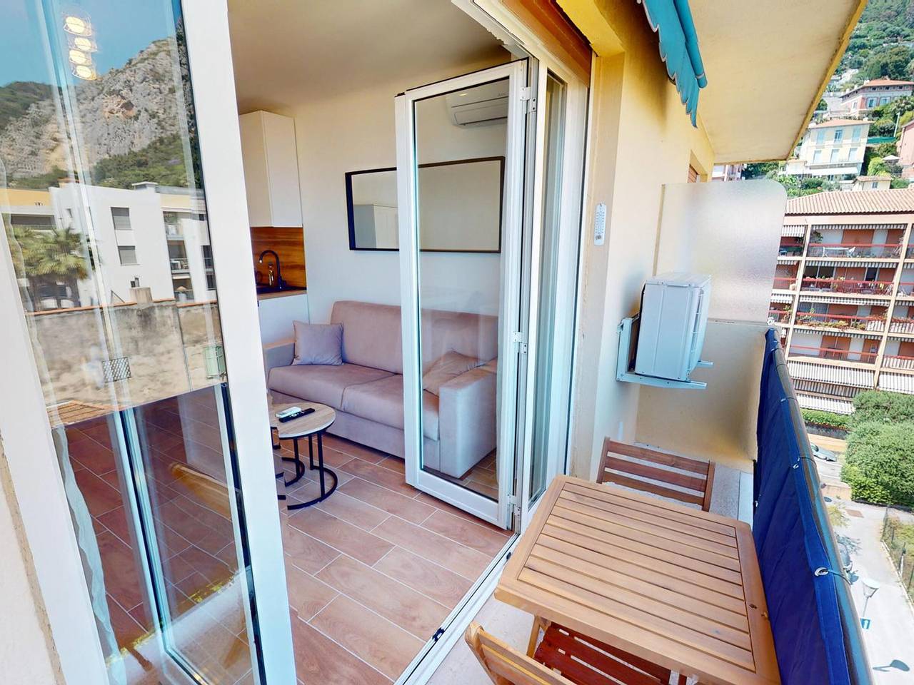 Monolocale intero, Monolocale per 3 persone con terrazza in Mentone, Nizza e dintorni