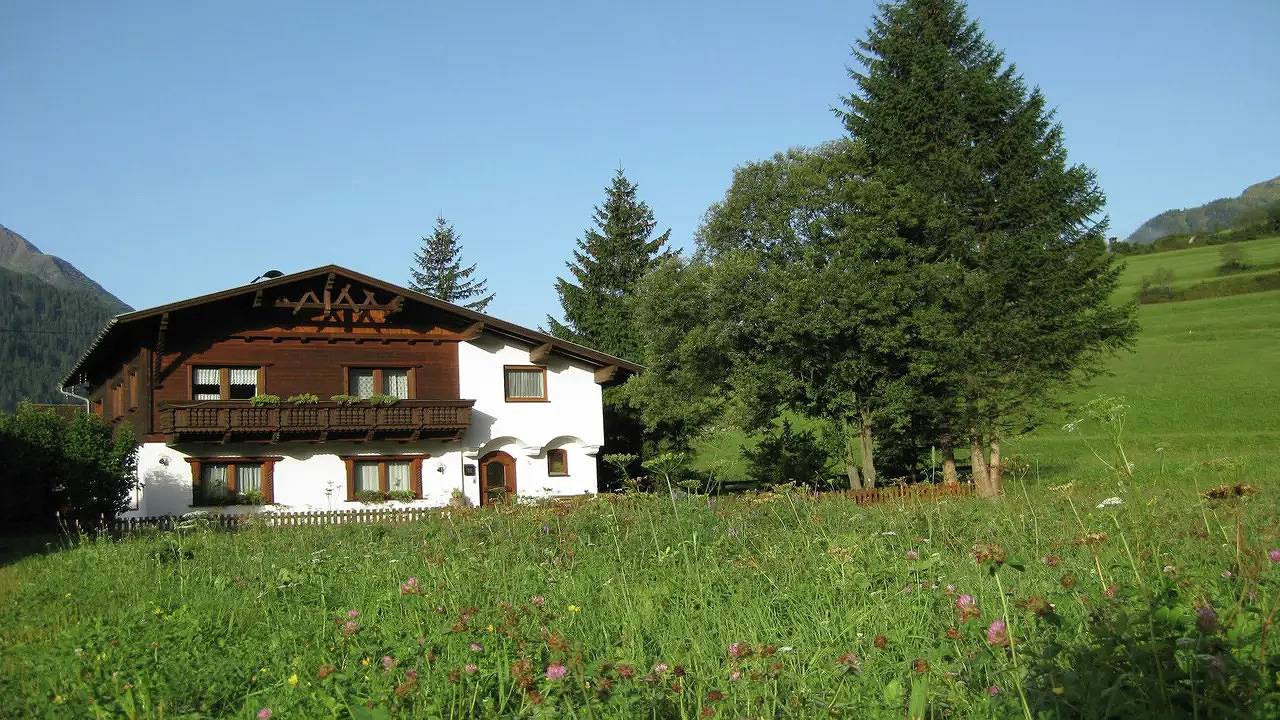 Ganze Ferienwohnung, Ferienwohnung für 8 Personen (150 m²) in Pettneu in Lechtaler Alpen, Pettneu am Arlberg