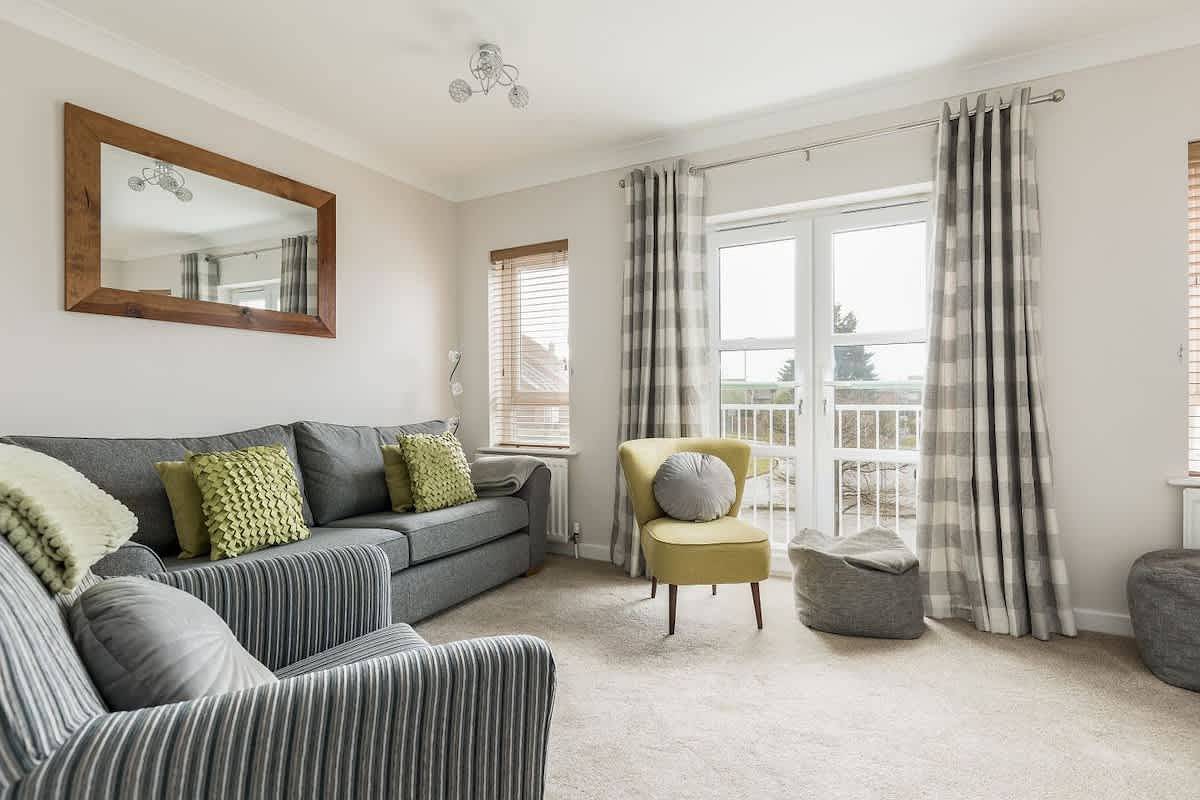 Holiday Home for 7 People in Poole, Poole Harbour