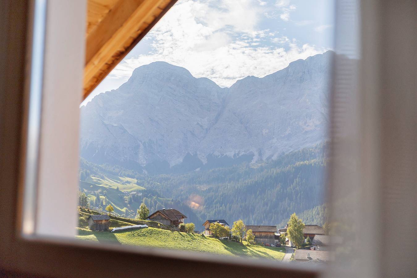 Entire apartment, Apartment 'Rungghof 2' with Mountain View, Shared Terrace and Wi-Fi in La Val, Dolomiti Superski