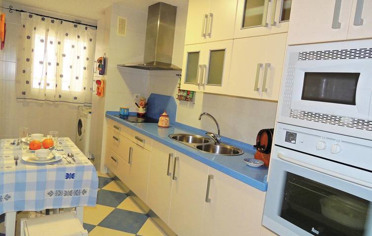 Ganze Ferienwohnung, Obere Etage Apartment mit Wifi, Parkplatz, A/C & Stadtblick! in Jerez de la Frontera, Costa de la Luz