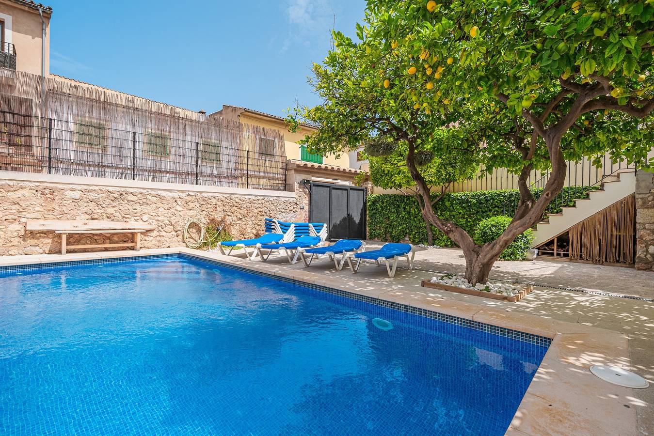 Sa Llimonera de Binissalem, Casa vacacional con piscina, Piscina, 6 dormitorios y A/Acondicionado. in Binisalem, Interior de Mallorca