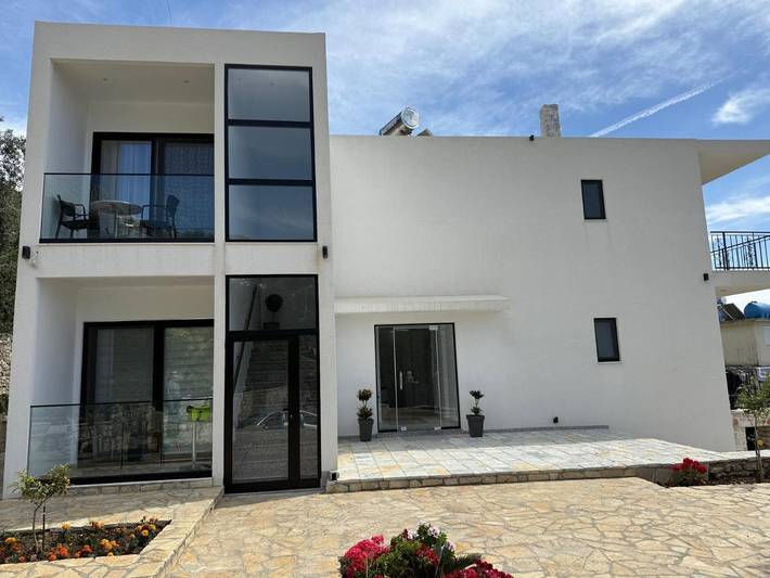 Maison d’hôte pour 3 personnes, avec jardin et vue dans Dhërmi - 2