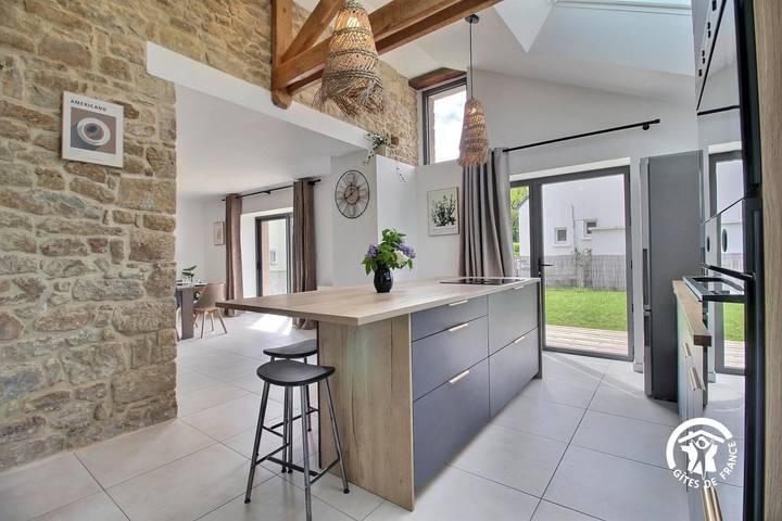 Gîte pour 10 personnes, avec vue et jardin à Ploemel - 3