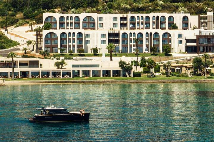 Hôtel pour 2 personnes, avec vue et sauna ainsi que jardin et piscine, animaux acceptés