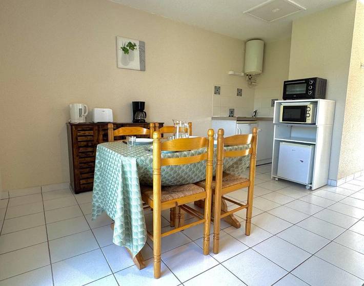 Gîte pour 2 personnes, avec balcon à Meyras - 2