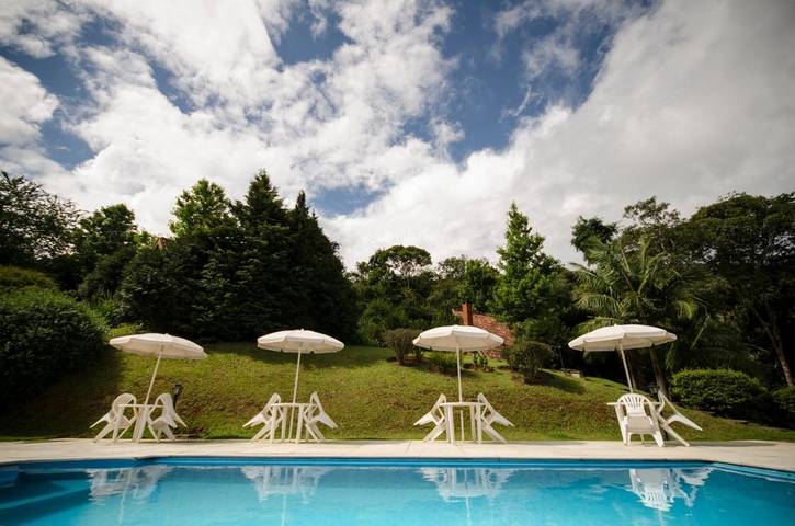 Hôtel pour 2 personnes, avec jardin ainsi que piscine et vue, animaux acceptés dans le Sud-Est (Brésil)