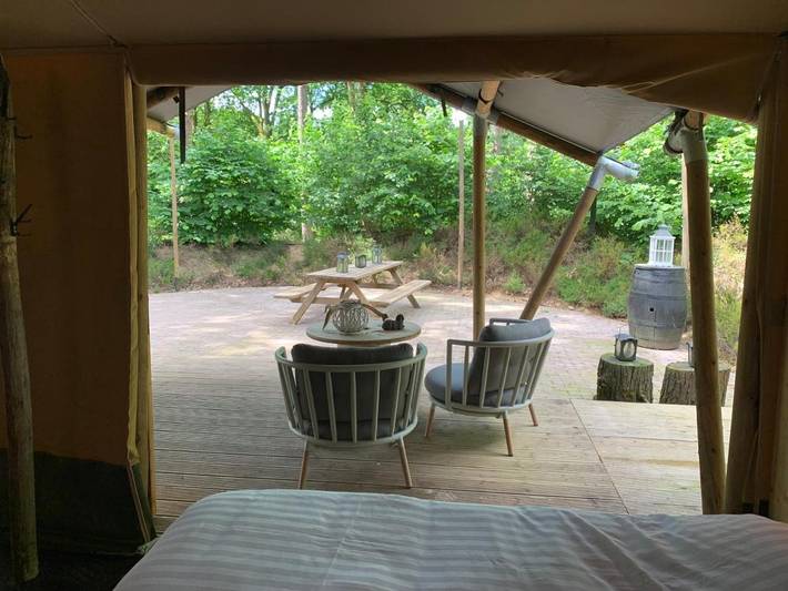 Camping voor 2 personen, with Whirlpool and Terras as well as Tuin and Uitzicht op de Hoge Veluwe