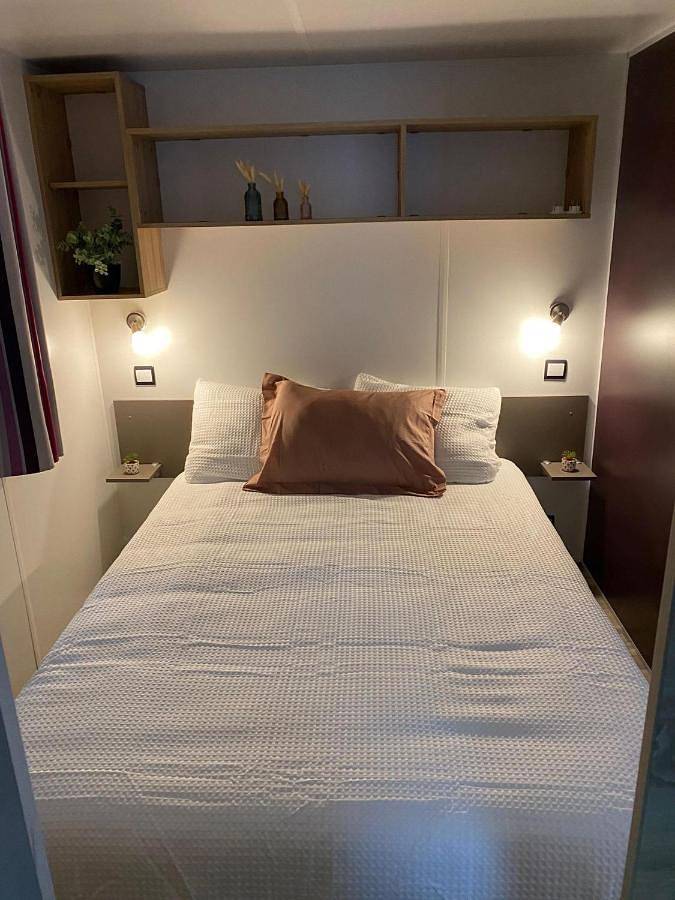 Camping pour 6 personnes, avec piscine et jacuzzi ainsi que jardin et bassin pour enfant à Capbreton - 4