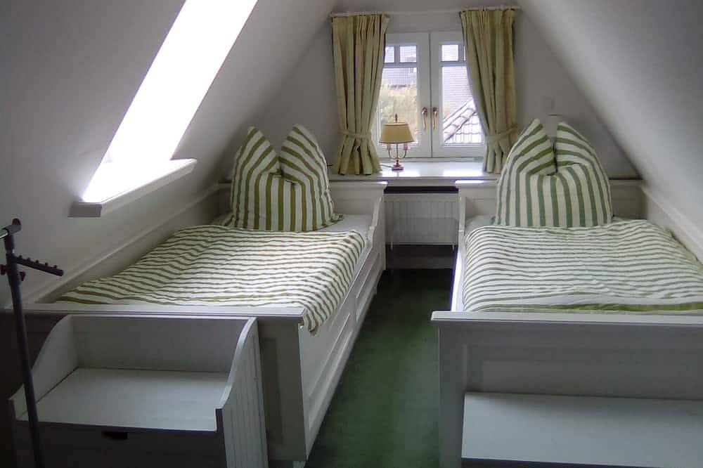 Schönes  Friesenhaus , ruhig, stadt- und strandnah, sonnige Terrasse, 2 Bäder in Westerland, Sylt (Gemeinde)
