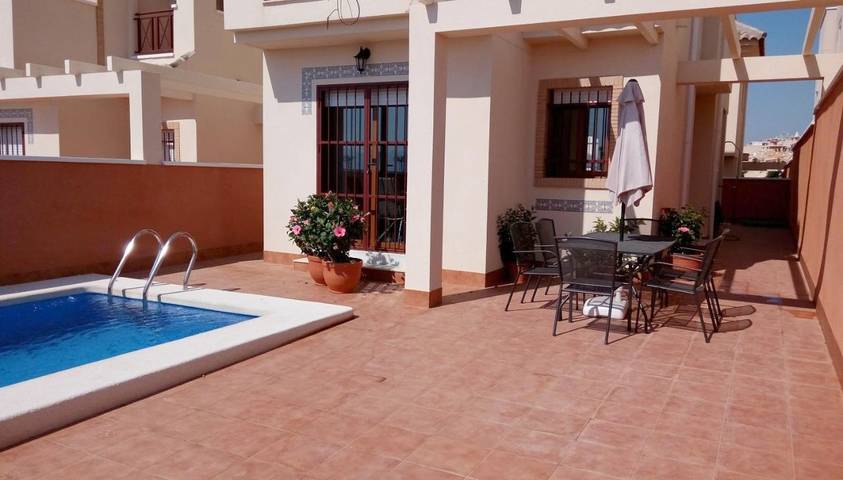Casa rural para 6 personas, con Balcón y Terraza además de Jardín y Piscina en Mazarrón
