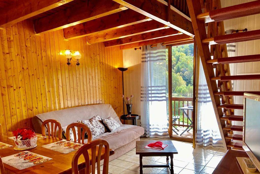 Appartement entier, Charmant T3 "les Cerdans" in Porté-Puymorens, Parc naturel régional des Pyrénées catalanes