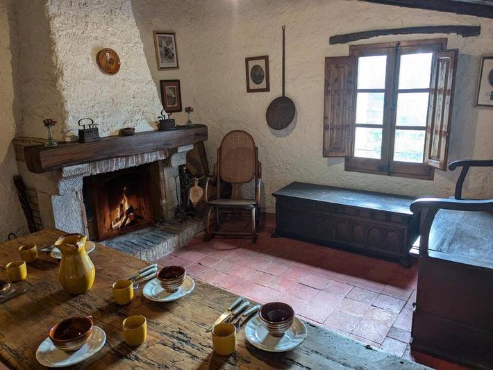 Casa rural para 6 personas, con jardín además de vistas y piscina en Garrotxa - 4