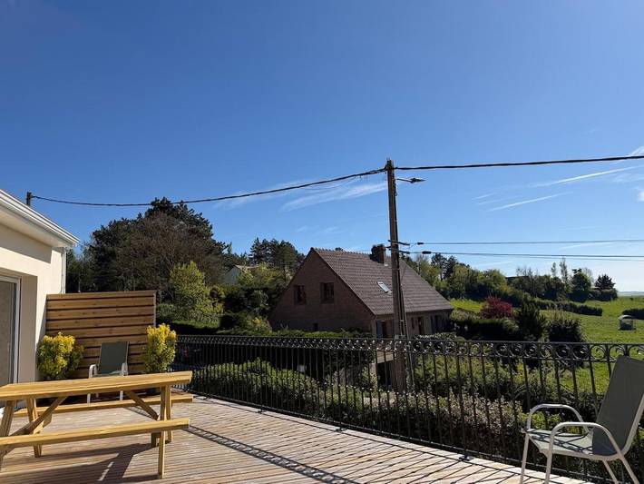 Location de vacances pour 8 personnes, avec vue et terrasse à Leubringhen