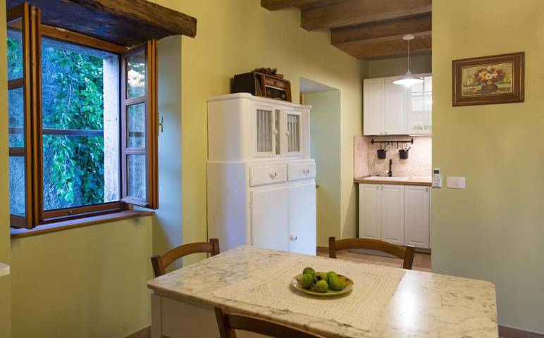 Ferienwohnung für 6 Personen, mit Garten und Ausblick sowie Pool in Koper - 3