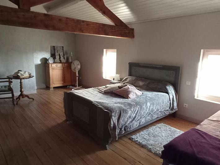 Cottage pour 2 personnes, avec vue ainsi que terrasse et jardin à Couthures-sur-Garonne