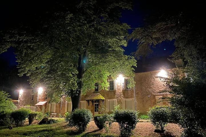 Gîte pour 4 personnes, avec jardin