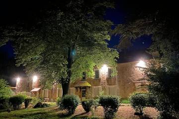 Gîte pour 4 personnes, avec jardin à Souvigny